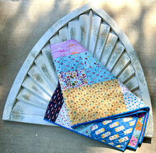 Load image into Gallery viewer, Snack Time Picnic Quilt Throw