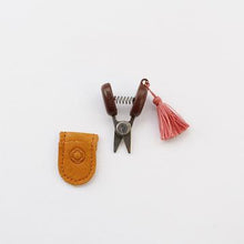 Load image into Gallery viewer, Cohana Seki Mini Scissors Made in Japan