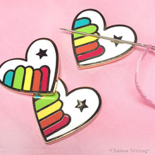 Load image into Gallery viewer, Heart Shaped Rainbow Magnetic Needle Minder
