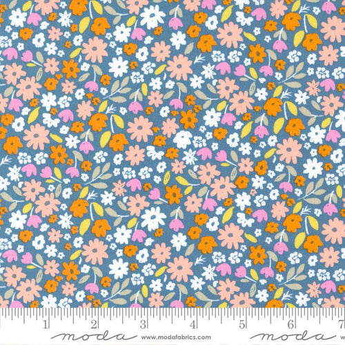 Marigold by Aneela Hoey Moda Fabrics Summer Cornflower blue background small floral print with pink daisies blue blooms white and green stems leaves  quilt weight cotton